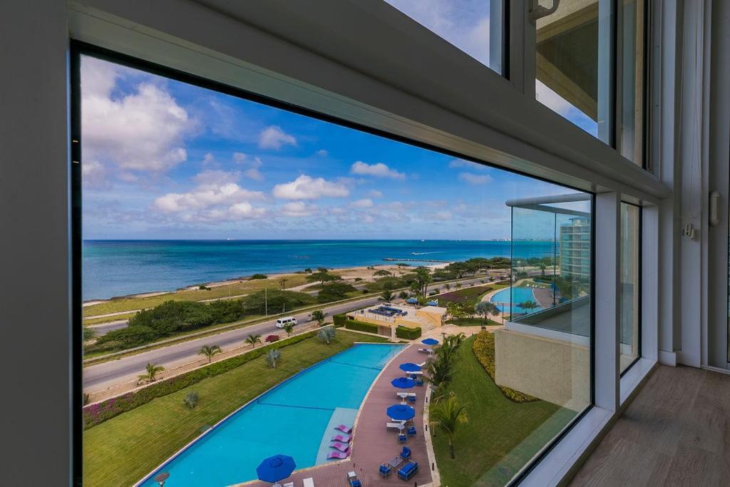 Azure Beach Residences Палм Бич Экстерьер фото