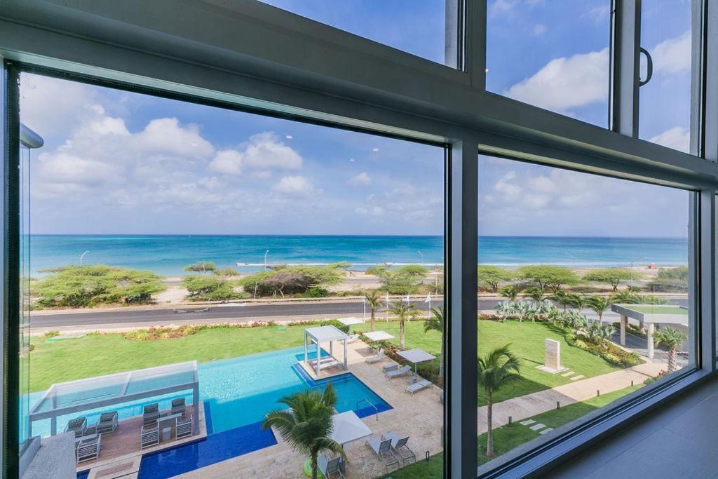 Azure Beach Residences Палм Бич Экстерьер фото